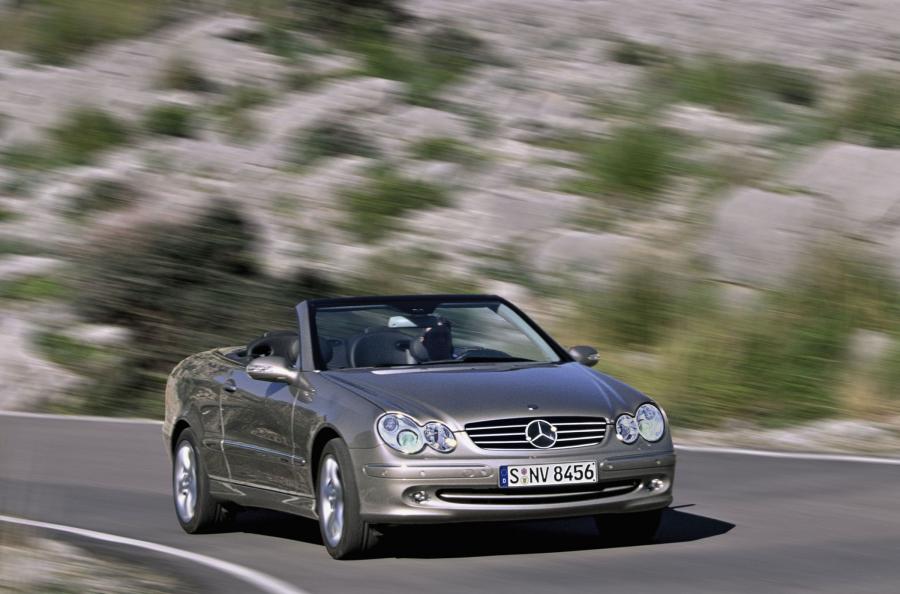  Mercedes-Benz CLK-Class Cabriolet 2004 года  (фото 17 из 164)